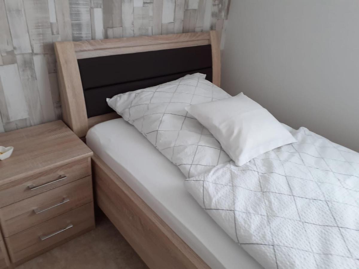 Haus Muehlenbach Apartment เมเคอร์นิค ภายนอก รูปภาพ